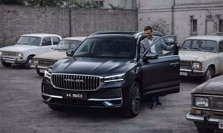 Thương hiệu "xe bộ trưởng" Volga Nga trở lại với 2 mẫu ôtô mới