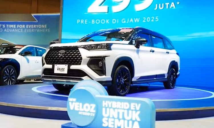 Toyota Veloz Hybrid sắp mở bán tại Việt Nam, "ăn xăng" chỉ 3,46 lít/100 km 