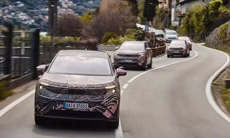 Skoda Peaq 2027 sắp ra mắt - SUV điện 3 hàng ghế "đối thủ" Kia EV9