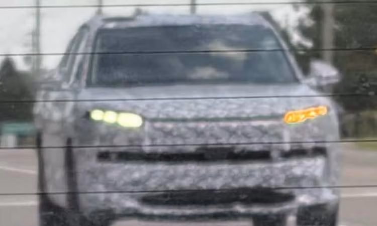 Mẫu xe SUV Honda lộ diện trên đường thử, có phải là CR-V thế hệ mới?