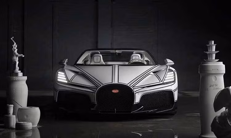 Tận thấy siêu phẩm Bugatti Mistral "hàng thửa" bình xăng bằng gốm sứ