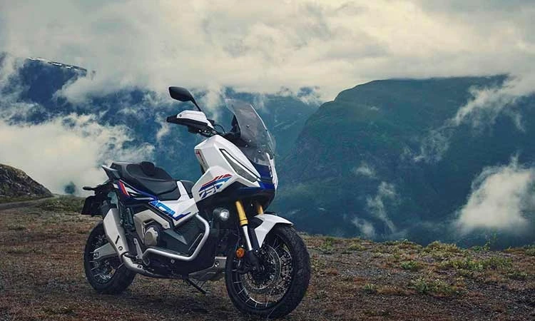 Xe ga Honda X-ADV 2026 ra mắt Đông Nam Á, giá bán từ 413 triệu đồng