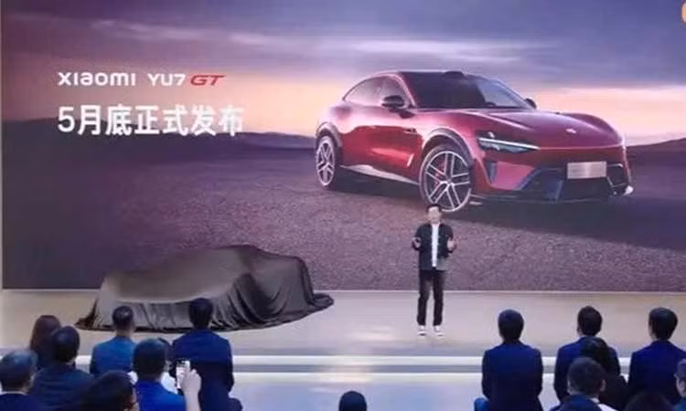 Xiaomi YU7 GT ra mắt - SUV điện mạnh 990 mã lực, logo mạ vàng 24K
