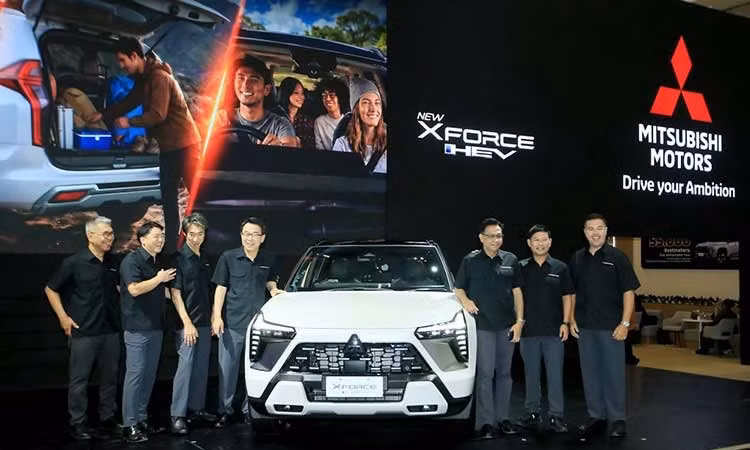 Mitsubishi Xforce HEV 2026 lắp ráp Indonesia, giá từ 650 triệu đồng