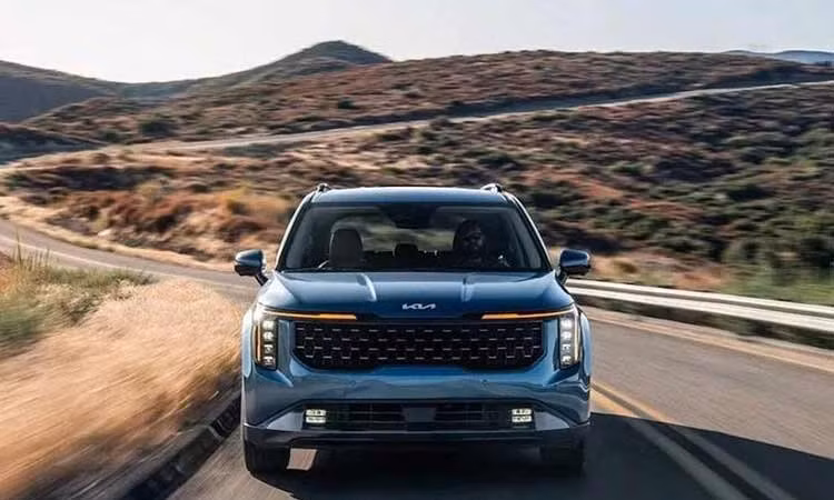 Kia Carnival 2027 nâng cấp tăng thêm tiện nghi, tăng giá bán nhẹ