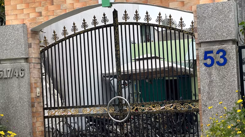 Hỏa hoạn thiêu rụi nhiều xe máy tại quận Trung Mỹ Tây