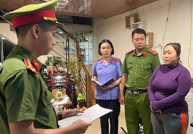 Triet pha duong day mua ban hang tram nghin hoa don khong
