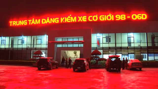5 lanh dao thuoc trung tam dang kiem xe co gioi o Bac Giang bi bat