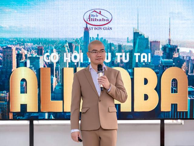 Nguyễn Thái Luyện ra tòa vì tội lừa đảo vẫn có những phát ngôn gây sốc - Hình 12 Nguyen Thai Luyen ra toa vi toi lua dao van co nhung phat ngon gay soc-Hinh-12