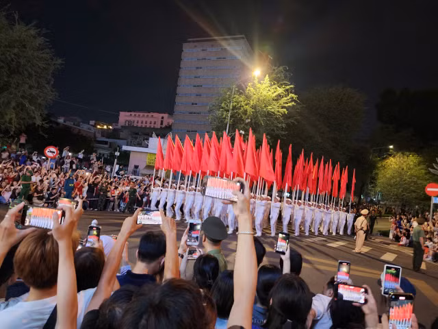 Khong khi nao nhiet trong buoi tong hop luyen dieu binh cho dai le 30/4-Hinh-8
