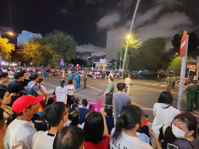 Khong khi nao nhiet trong buoi tong hop luyen dieu binh cho dai le 30/4-Hinh-5