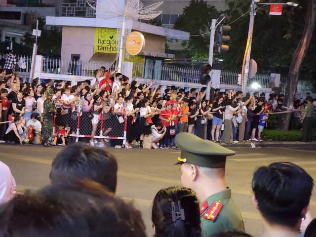 Khong khi nao nhiet trong buoi tong hop luyen dieu binh cho dai le 30/4-Hinh-9