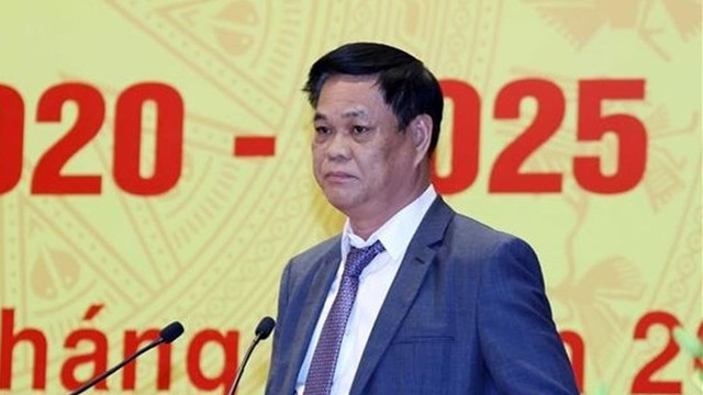 Chân dung 27 cán bộ cấp cao bị kỷ luật 6 tháng đầu năm 2022 - Hình 4 Chan dung 27 can bo cap cao bi ky luat 6 thang dau nam 2022-Hinh-4