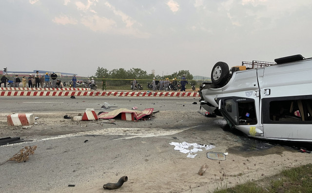 Phó Thủ tướng Trần Lưu Quang chỉ đạo nóng sau vụ tai nạn khiến 8 người tử vong Pho Thu tuong Tran Luu Quang chi dao nong sau vu tai nan khien 8 nguoi tu vong