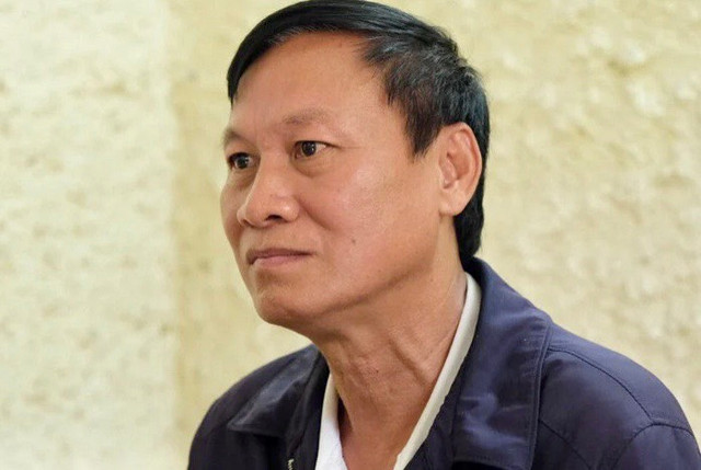 Nhóm người lợi dụng danh nghĩa báo chí bảo kê xe đường dài thu 1 tỷ/tháng Nhom nguoi loi dung danh nghia bao chi bao ke xe duong dai thu 1 ty/thang