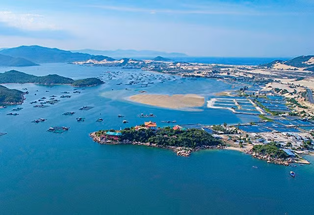 Khanh Hoa: Suc bat manh me thu hut dau tu tu cac tap doan lon, da quoc gia trong nam 2023-Hinh-2