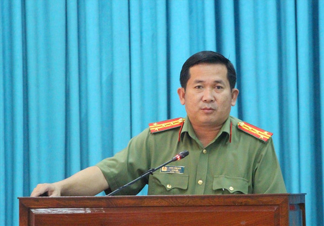 Chân dung thiếu tướng Đinh Văn Nơi - Giám đốc Công an Quảng Ninh - Hình 6 Chan dung thieu tuong Dinh Van Noi - Giam doc Cong an Quang Ninh-Hinh-6