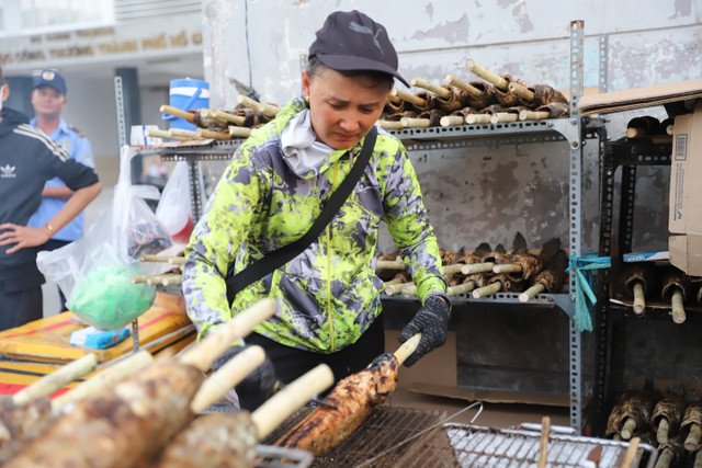 Pho ca loc nuong tap nap nguoi ngay via Than Tai-Hinh-7