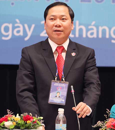 Chan dung tan Bi thu Tinh uy Hoa Binh Nguyen Phi Long-Hinh-9