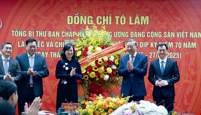 Phát biểu của Tổng Bí thư tại buổi làm việc với Bộ Y tế nhân ngày 27/2 Phat bieu cua Tong Bi thu tai buoi lam viec voi Bo Y te nhan ngay 27/2