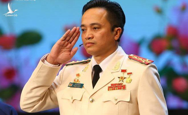 Chan dung tan Pho Giam doc Cong an TP HCM-Hinh-6