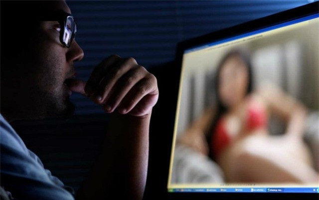 Tổng Giám đốc dùng clip nóng tống tiền nữ giáo viên lĩnh 7 năm tù Tong Giam doc dung clip nong tong tien nu giao vien linh 7 nam tu