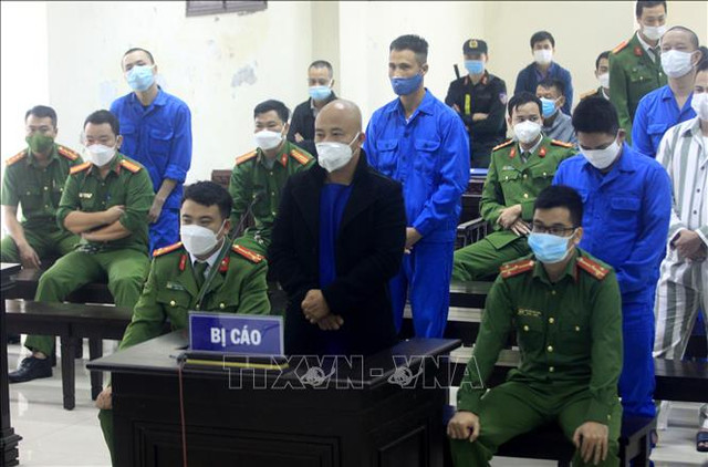 Chủ tịch Hoàng Long liên quan gì tới vợ chồng Đường 'Nhuệ'? - Hình 10 Chu tich Hoang Long lien quan gi toi vo chong Duong 'Nhue'?-Hinh-10