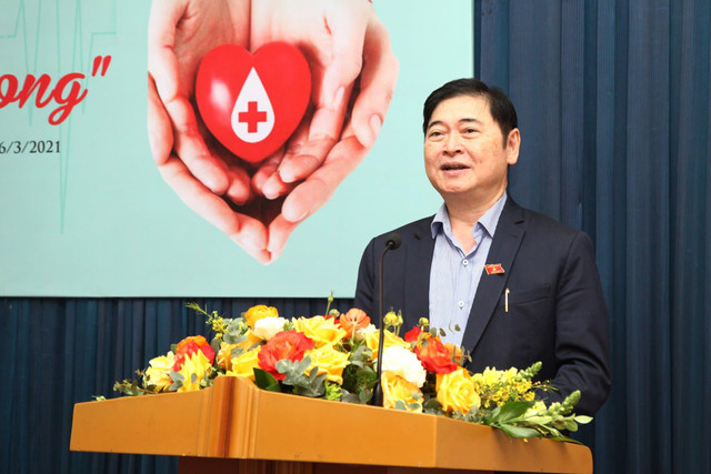 Chủ tịch VUSTA Phan Xuân Dũng phát động ngày hội Hiến máu tình nguyện 'Giọt hồng hy vọng' Chu tich VUSTA Phan Xuan Dung phat dong ngay hoi Hien mau tinh nguyen 'Giot hong hy vong'