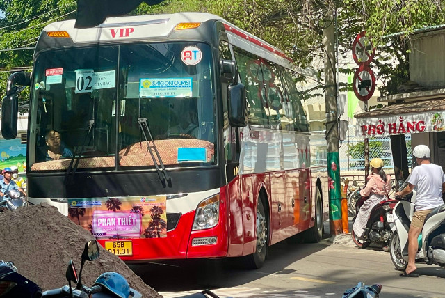 Bình Thuận: Công trình không rào chắn gây nguy hiểm cho người lưu thông - Hình 6 Binh Thuan: Cong trinh khong rao chan gay nguy hiem cho nguoi luu thong-Hinh-6