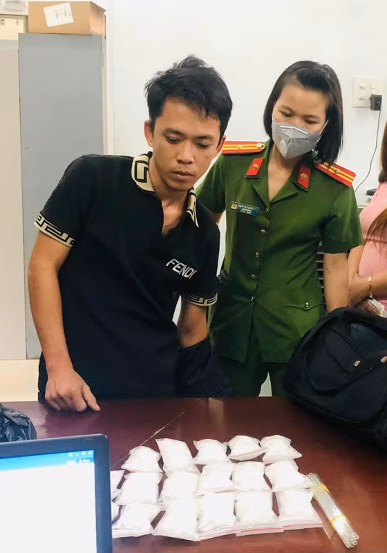 Bat qua tang vu van chuyen ma tuy da lon tai Phu Yen