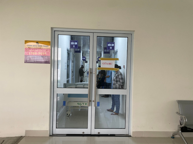Cảnh nhếch nhác ở bệnh viện nghìn tỷ lớn nhất Trà Vinh - Hình 4 Canh nhech nhac o benh vien nghin ty lon nhat Tra Vinh-Hinh-4