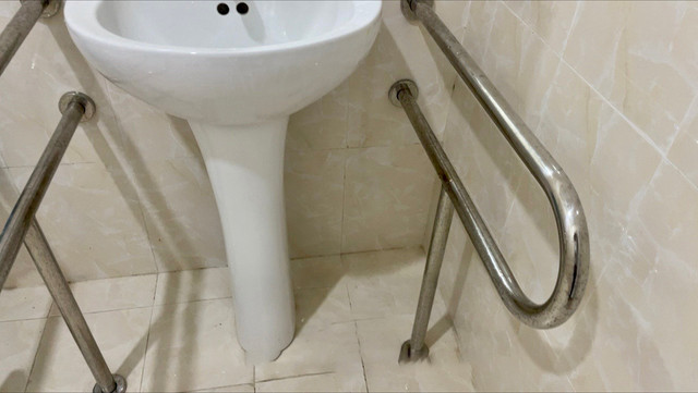 Cảnh nhếch nhác ở bệnh viện nghìn tỷ lớn nhất Trà Vinh - Hình 8 Canh nhech nhac o benh vien nghin ty lon nhat Tra Vinh-Hinh-8