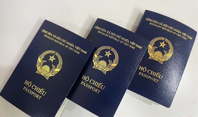 Tây Ban Nha công nhận hộ chiếu mới của Việt Nam: Người đi xin cấp visa cần lưu ý gì? Tay Ban Nha cong nhan ho chieu moi cua Viet Nam: Nguoi di xin cap visa can luu y gi?