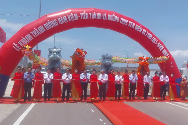 Thu tuong Pham Minh Chinh chu tri le khoi cong, khanh thanh nhieu cong trinh lon-Hinh-3