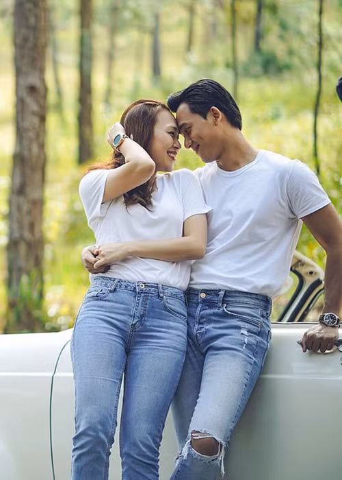 Tháng 6/2019, Mỹ Tâm - Mai Tài Phến bị bắt gặp có những cử chỉ thân mật dành cho nhau. Trước tin đồn hẹn hò, cả hai hoàn toàn phủ nhận.