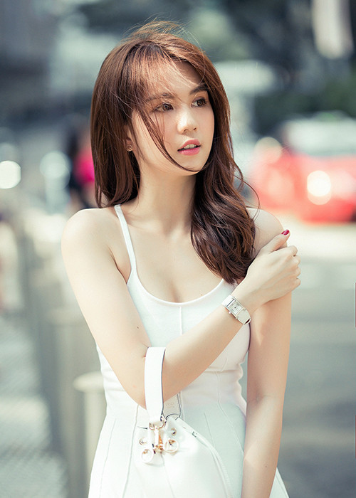 Ngoại hình vốn là lợi thế của Ngọc Trinh khi bước chân vào showbiz.