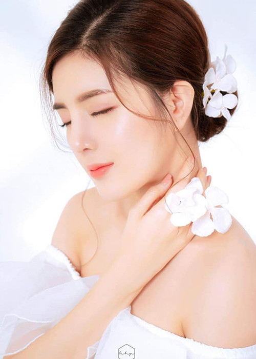 Theo Dân Việt, Lilly Luta gặp Lương Bằng Quang lần đầu vào khoảng năm 2015 tại một buổi ra mắt phim, lần thứ 2 vào dịp sinh nhật vào ngày 21/6 vừa qua.