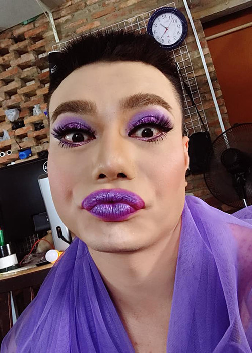 Ngoại hình vốn không phải là lợi thế của nam diễn viên hài này khi hóa thân thành nhân vật nữ.