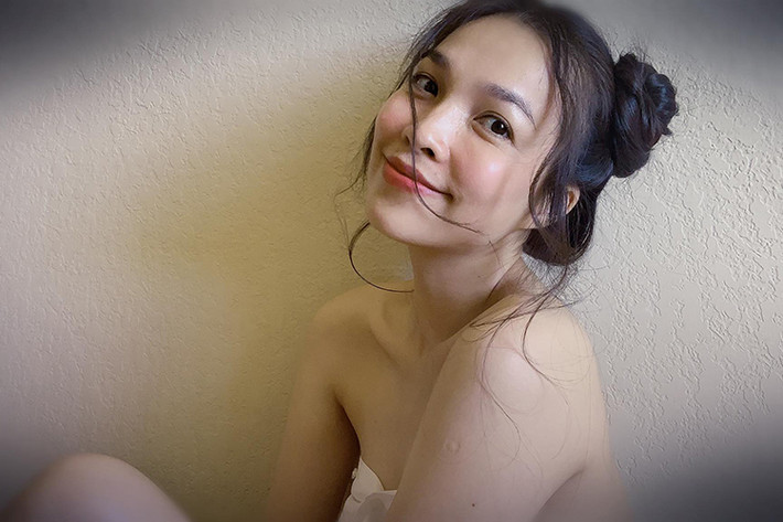 Vẻ gợi cảm, trẻ trung của giọng ca "Nhật ký của mẹ" nhận được sự chú ý của người hâm mộ.