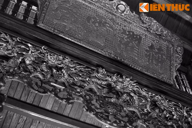 Ngôi đền thiêng giữa phố cổ Hà Nội và câu chuyện thần bí - Hình 7 Ngoi den thieng giua pho co Ha Noi va cau chuyen than bi-Hinh-7