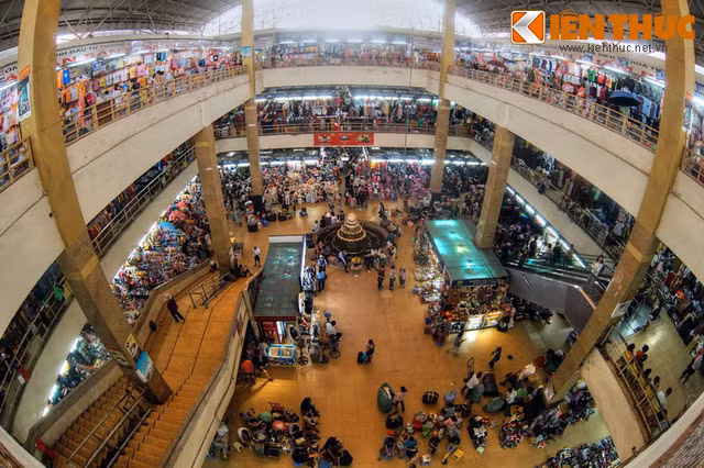 Kỳ lạ nơi 4 khu chợ nằm cạnh nhau độc nhất Hà Nội - Hình 3 Ky la noi 4 khu cho nam canh nhau doc nhat Ha Noi-Hinh-3