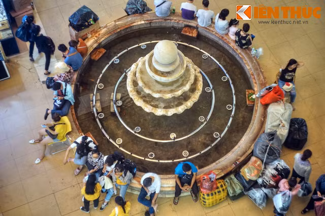 Kỳ lạ nơi 4 khu chợ nằm cạnh nhau độc nhất Hà Nội - Hình 4 Ky la noi 4 khu cho nam canh nhau doc nhat Ha Noi-Hinh-4