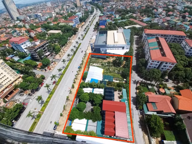 Dự án 'đất vàng' của Tổng Công ty Việt Lào bỏ hoang ở Vinh - Hình 4 Du an 'dat vang' cua Tong Cong ty Viet Lao bo hoang o Vinh-Hinh-4