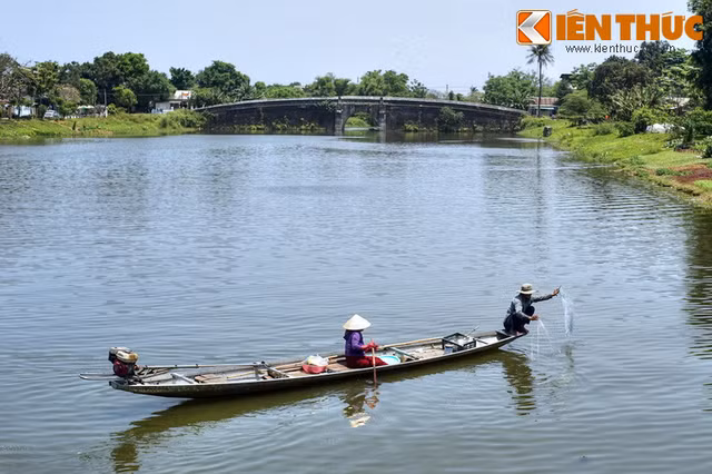Điều tuyệt vời của 4 dòng sông nổi tiếng xứ Huế - Hình 8 Dieu tuyet voi cua 4 dong song noi tieng xu Hue-Hinh-8