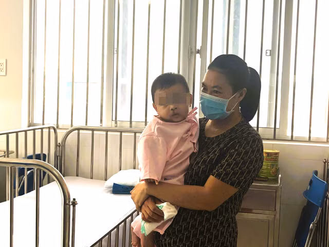 Trẻ sứt môi hở vòm ếch được điều trị và chăm sóc toàn diện tại Bệnh viện Nhi đồng 1 - Hình 2 Tre sut moi ho vom ech duoc dieu tri va cham soc toan dien tai Benh vien Nhi dong 1-Hinh-2