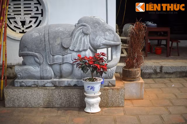 Thưởng ngoạn khu đền cổ hoành tráng nhất Thanh Hoá - Hình 12 Thuong ngoan khu den co hoanh trang nhat Thanh Hoa-Hinh-12