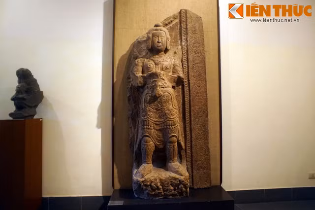 Biết gì về tượng Kim Cương chiến thần nghìn tuổi của Đại Việt Biet gi ve tuong Kim Cuong chien than nghin tuoi cua Dai Viet