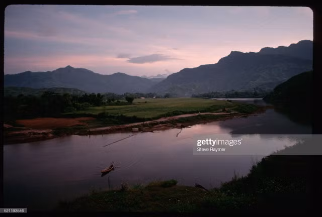 Cuộc sống ở Lào Cai năm 1993 cực nhộn nhịp - Hình 9 Cuoc song o Lao Cai nam 1993 cuc nhon nhip-Hinh-9