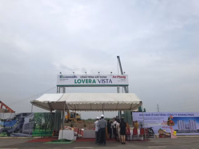 Khách hàng cẩn thận tại dự án Lovera Vista Khang Điền để tránh bị môi giới lừa đảo - Hình 2 Khach hang can than tai du an Lovera Vista Khang Dien de tranh bi moi gioi lua dao-Hinh-2
