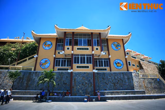 Bí mật bên trong những địa điểm linh thiêng nhất Vũng Tàu - Hình 11 Bi mat ben trong nhung dia diem linh thieng nhat Vung Tau-Hinh-11